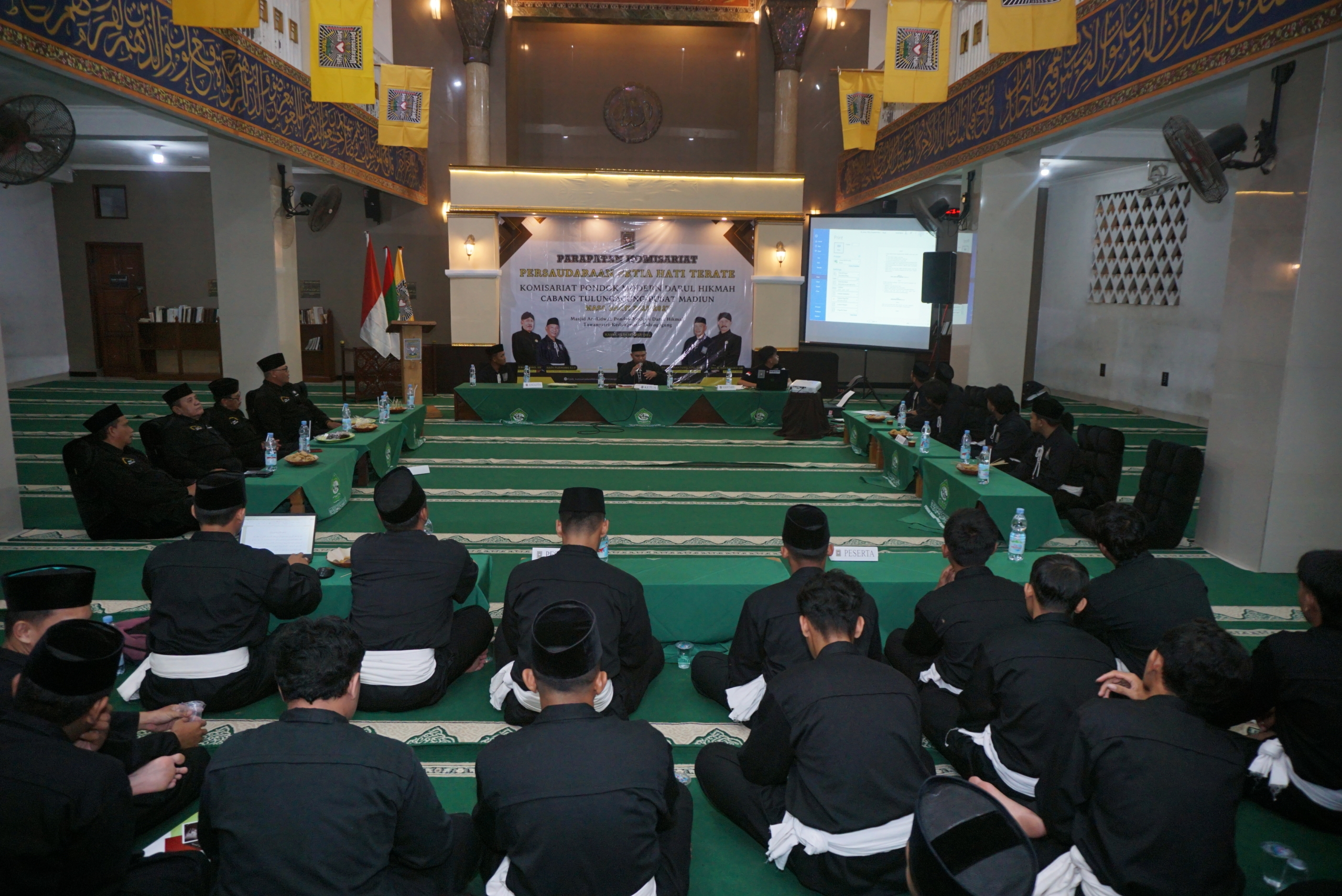 PARAPATAN PSHT KOMISARIAT PMDH